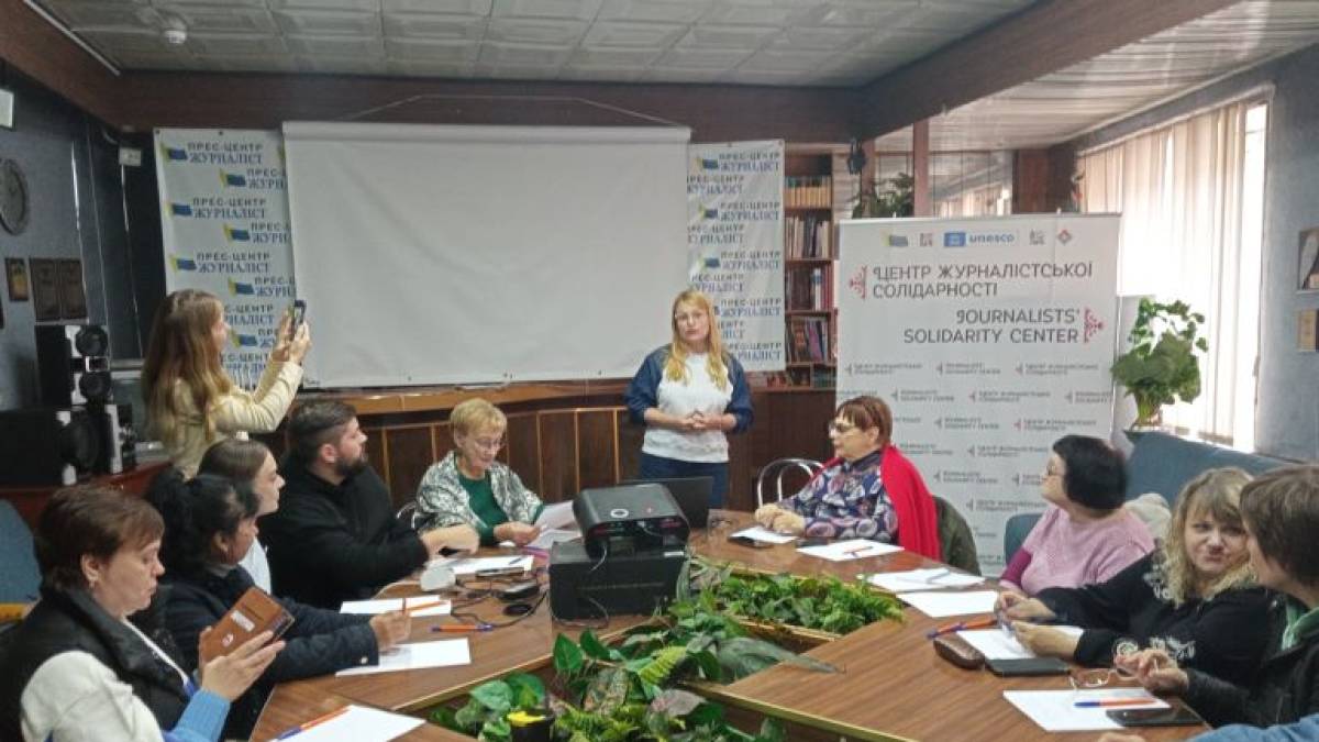 Запоріжцям розповіли, як  протидіяти російській пропаганді