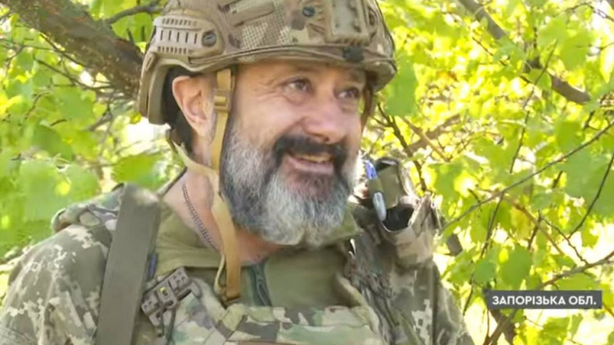 Захисника Запоріжжя із позивним Рубік ворог намагався викурити з позицій газом та дронами (відео)