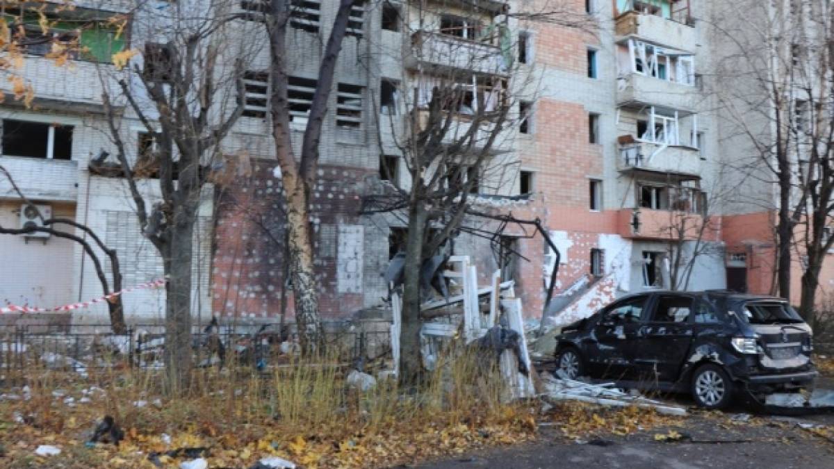 У Сумах завершили розбирати завали багатоповерхівки, яку атакував російський дрон