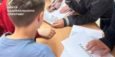 Окупанти створюватимуть в окупованих шкільних бібліотеках «центри російської мови»