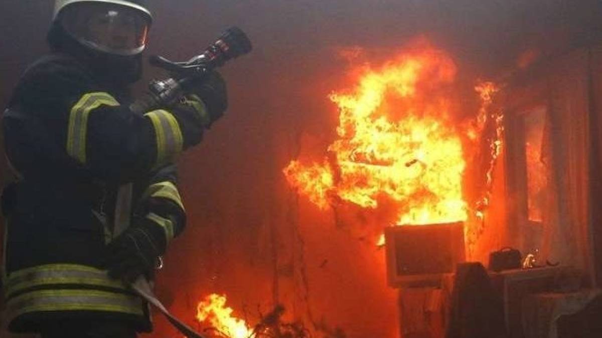 В Запорожье горела квартира в многоэтажке