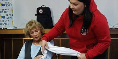 У Запоріжжі журналісти пройшли тренінг щодо захисту життя і здоров’я в екстремальних умовах