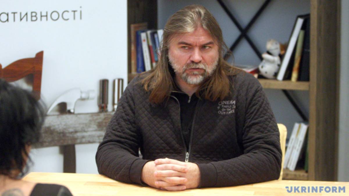 На фронті загинули п’ятеро людей із команди фільму «Довбуш»,  семеро зникли безвісти,  а 70 – у лавах ЗСУ – Санін