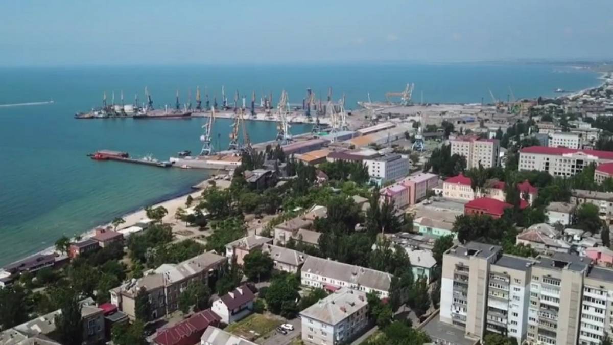 Вкрадене у мешканців Бердянська житло рашисти роздадуть своїм