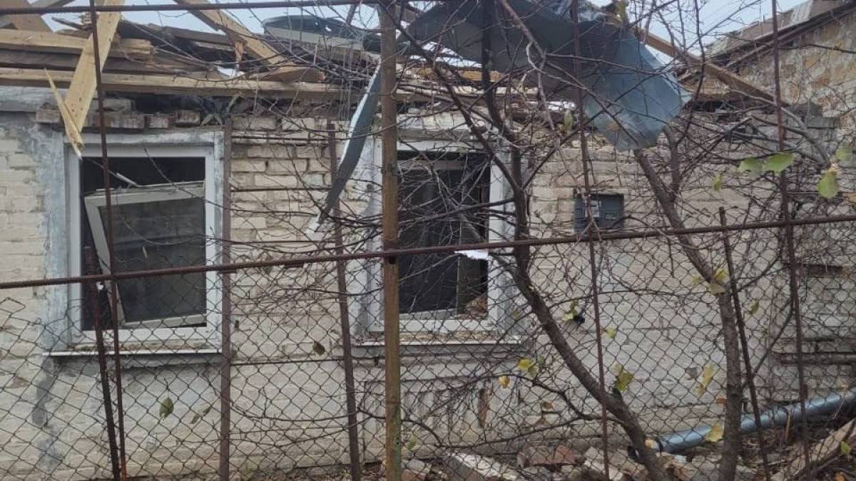 Впродовж 14 листопада окупанти завдали 466 ударів по 12 населених пунктах Запорізької області.