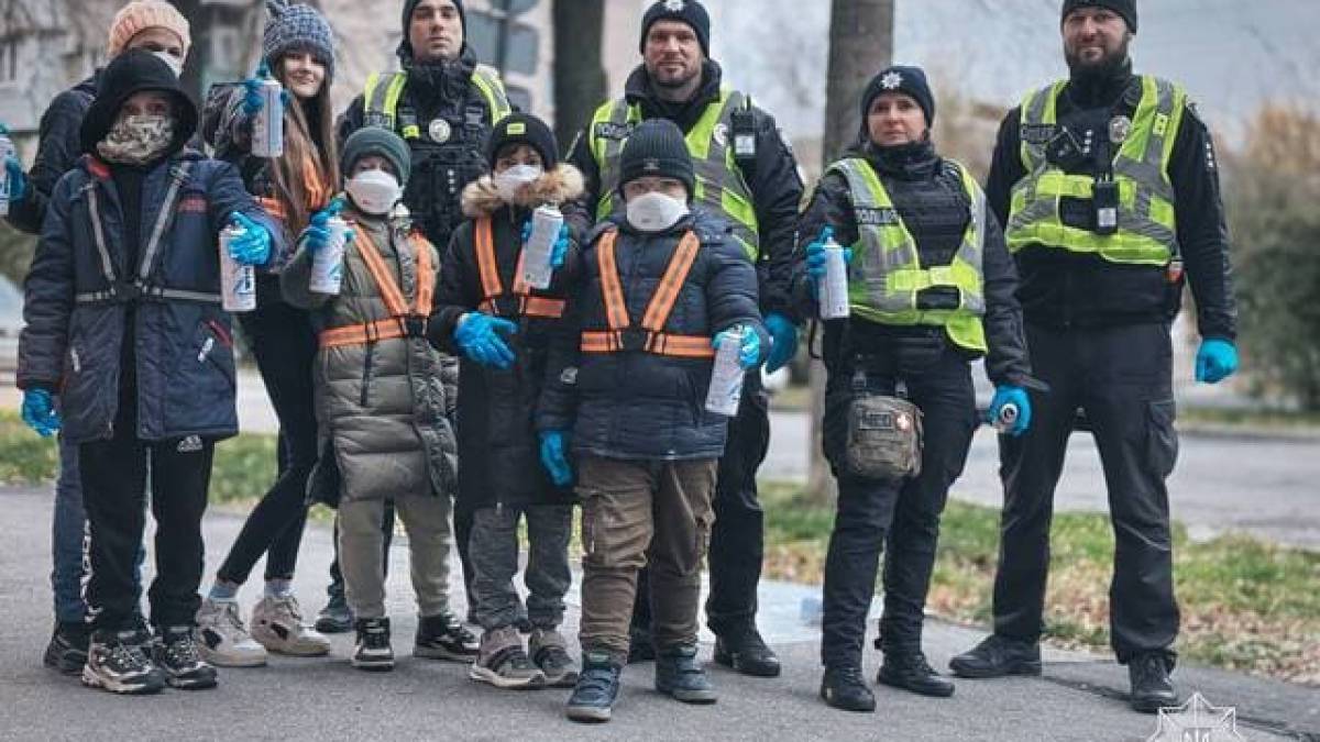 Важливість безпеки на дорозі: прості нагадування для пішоходів у Запоріжжі