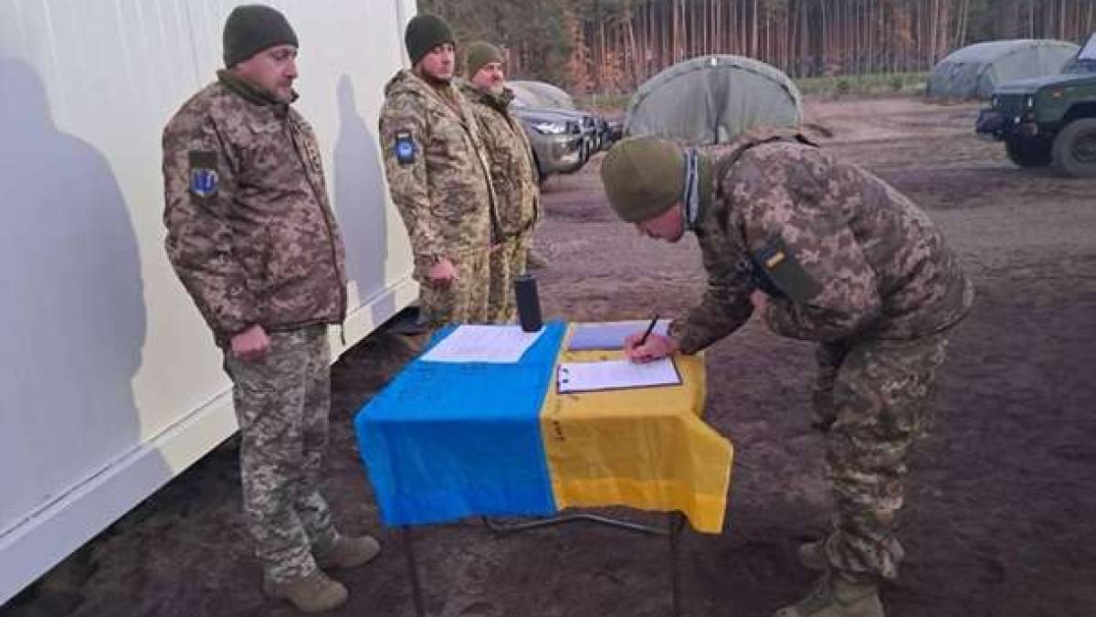 В Польше первые добровольцы “Украинского легиона” приняли военную присягу