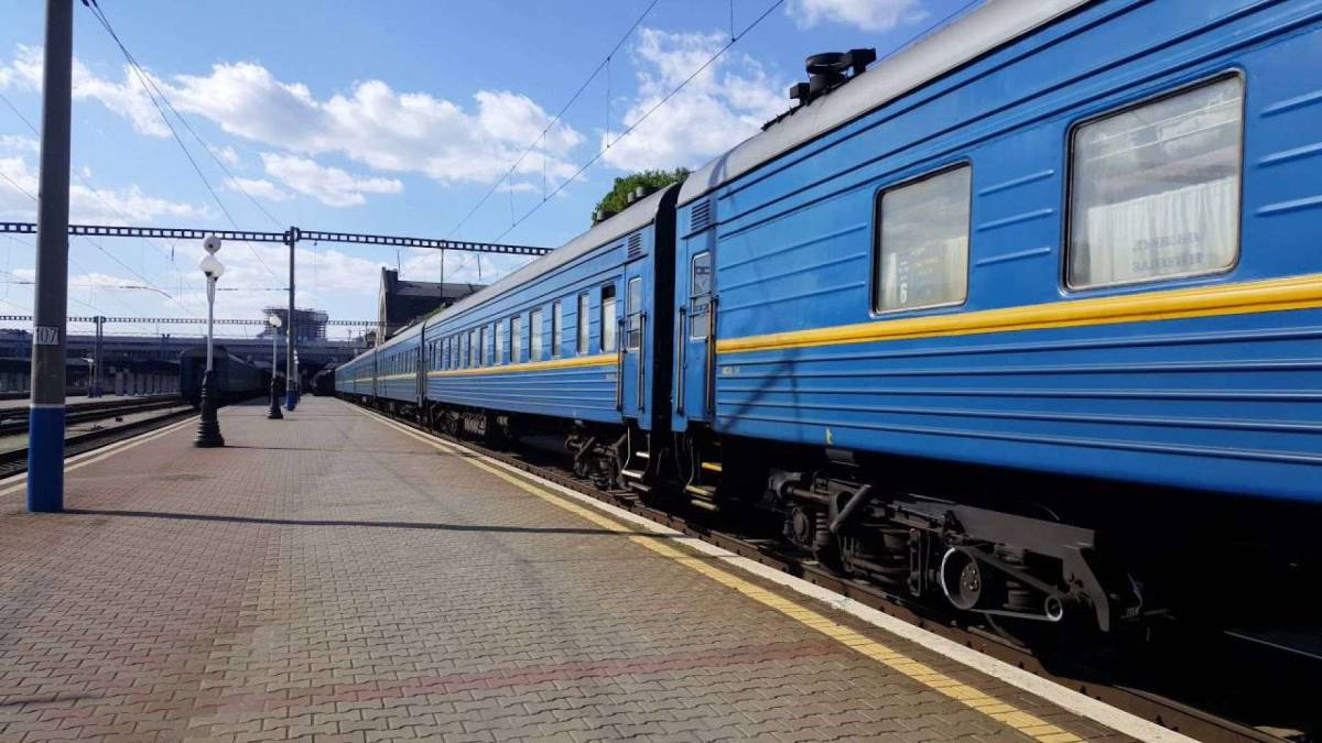 Інформація від «Укрзалізниці» про затримку поїздів на декількох ділянках