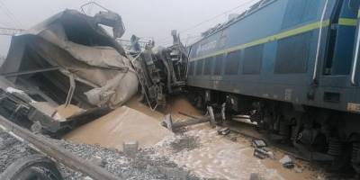 У Польщі зіткнулися два товарні потяги — з рейок зійшли шість вагонів