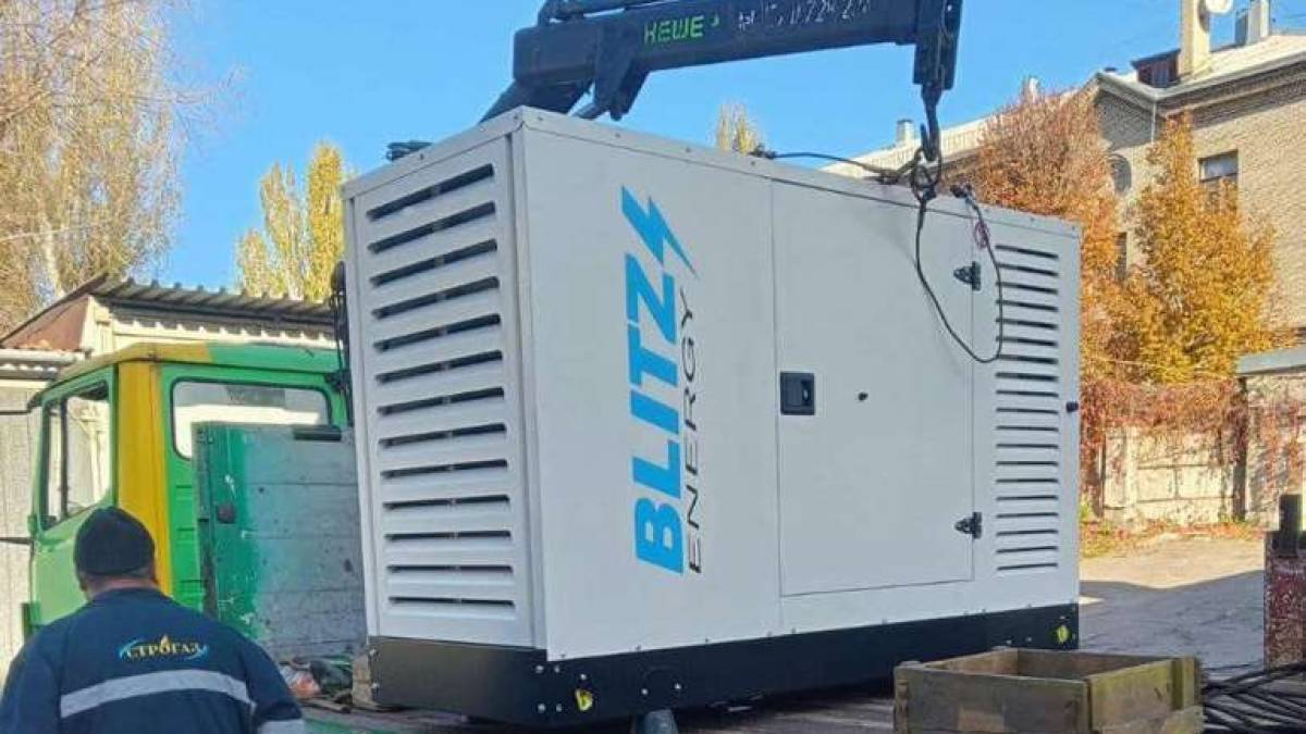 ЗНУ отримав потужний генератор від університету з Великої Британії