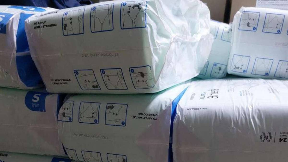 Переселенці з Мелітополя отримали засоби гігієни від землячки, яка живе у США