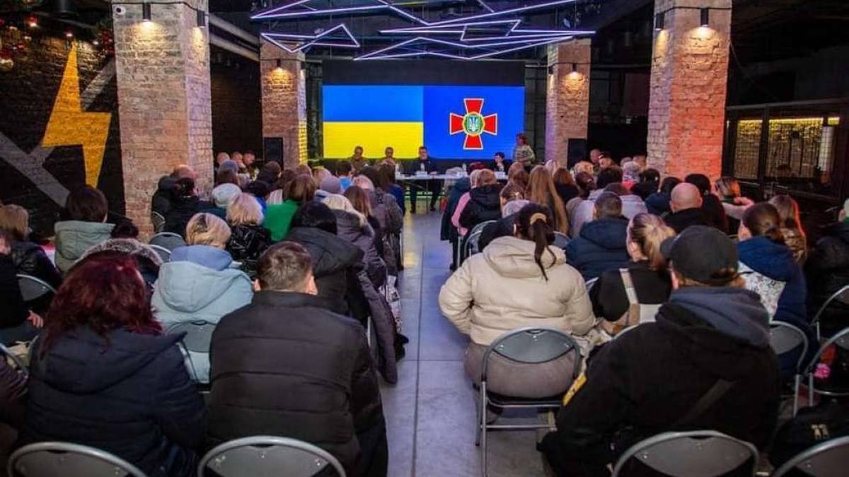 У Запоріжжі відбулася зустріч з родинами полонених та зниклих безвісти бійців НГУ (фото)