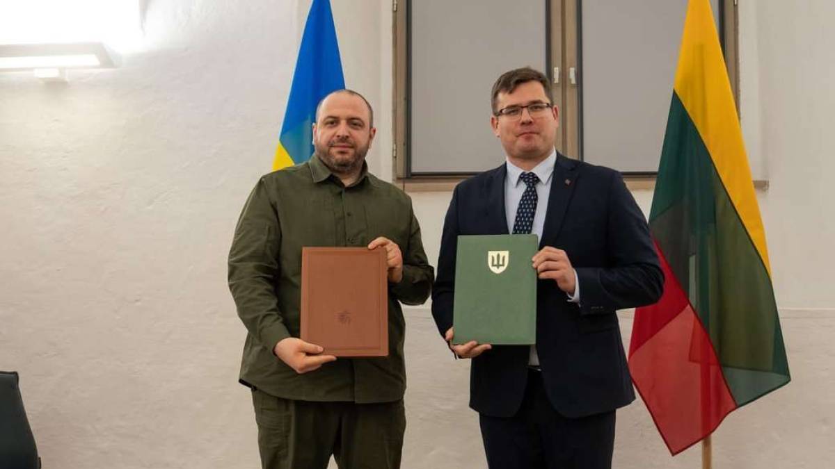 Литва профінансує виробництво далекобійних дронів, зокрема, й «Паляницю»