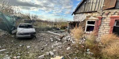 61-річна жінка та чоловіки 29 й 58 років поранені внаслідок російських атак по Василівському району