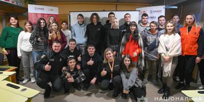 Запорізькі ювенали та ПОГи розповіли населенню як уберегтися від насильства