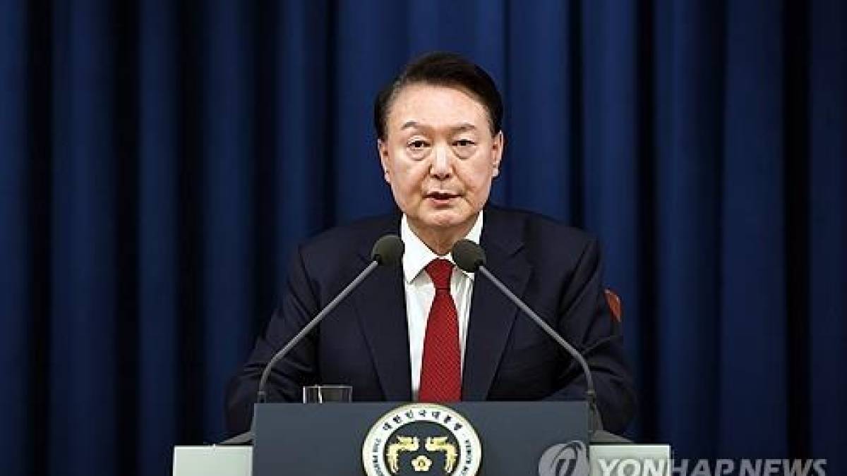 Президент Південної Кореї офіційно скасував воєнний стан