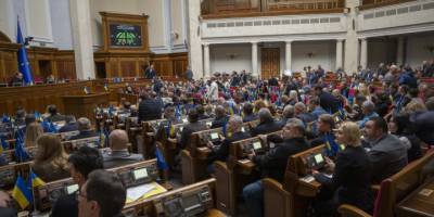 У Верховній Раді двоє нових депутатів склали присягу