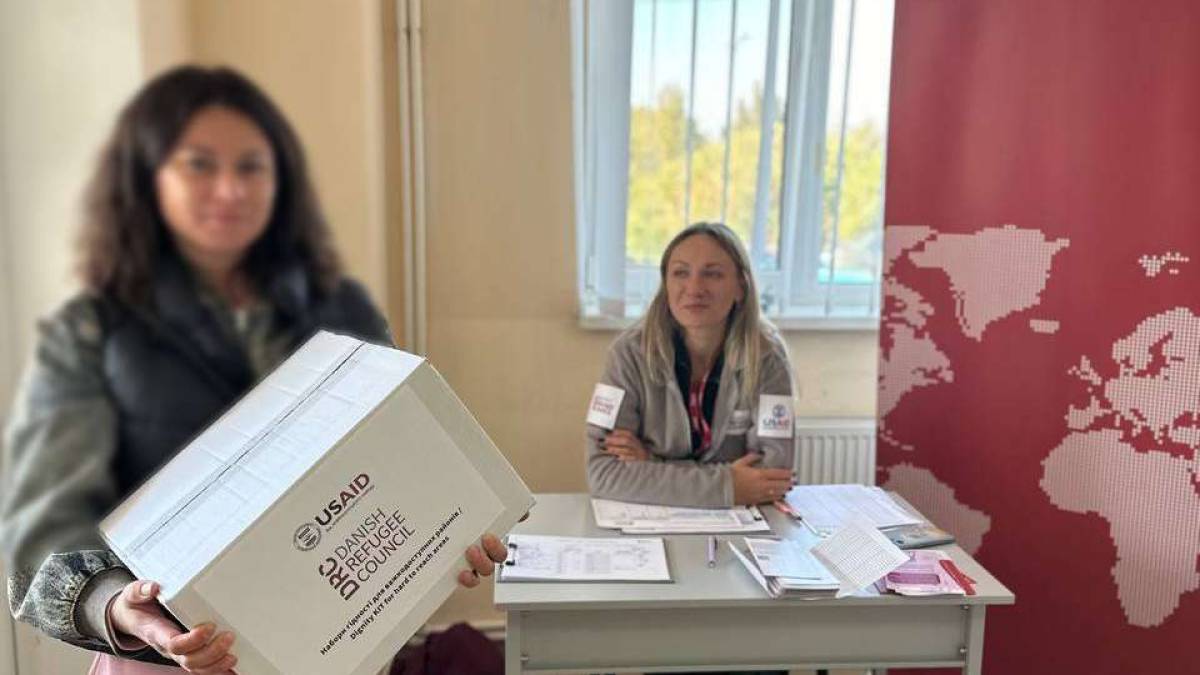 У Запорізькій області жінки отримують «набори гідності»