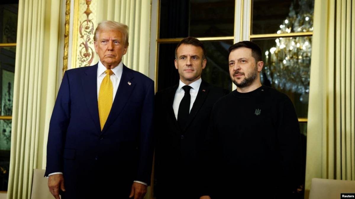 В Елисейском дворце проходит встреча Зеленского с Трампом и Макроном