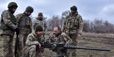 Захисники запорізького краю тренуються з бойовою зброєю (фото)