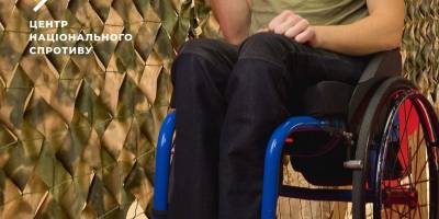 У Бердянську окупанти змушують інвалідів плести маскувальні сітки для армії рф