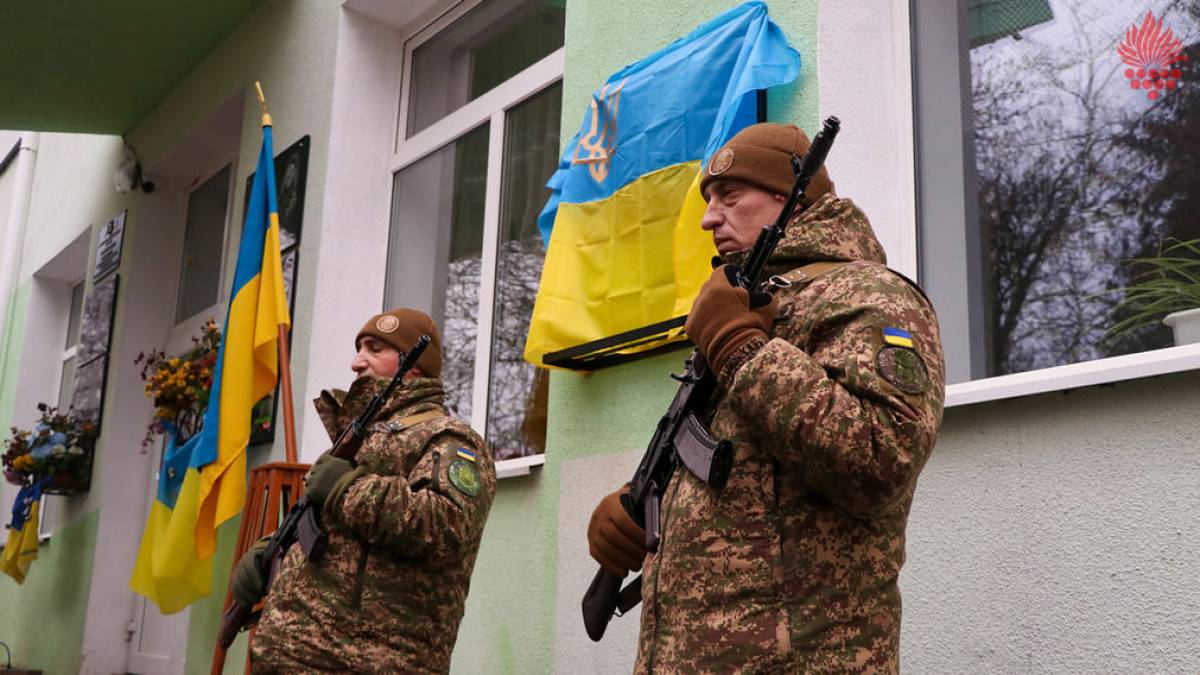 На честь загиблих на Запоріжжі штурмовиків-гвардійців відкрили меморіальні дошки