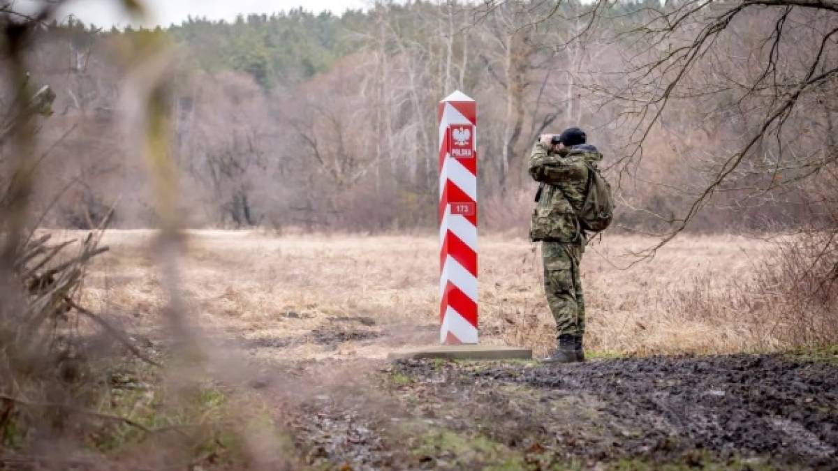 Польща залишить  ще на 90 днів буферну зону на кордоні із білоруссю — МВС Польщі