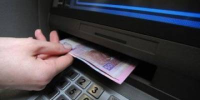 У Запоріжжі шахрай вкрав із картки військовослужбовця майже 280 000 гривень: подробиці