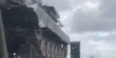 У Запорізьку область окупанти перекидають із Криму броньовану техніку