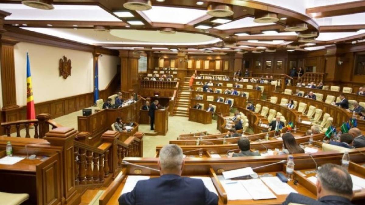 Парламент Молдови затвердив надзвичайний стан в енергетиці: коли почне діяти