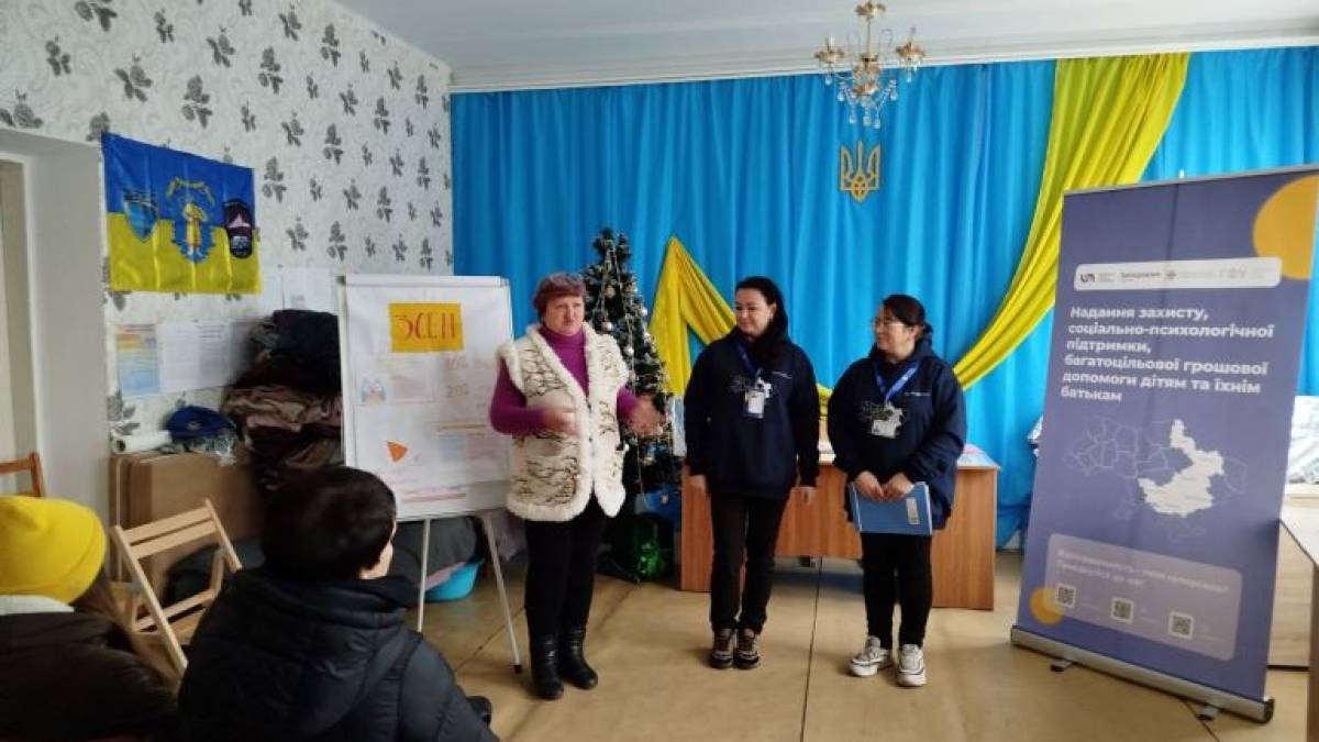 Запорізькі соцпрацівники побували у Петро-Михайлівці