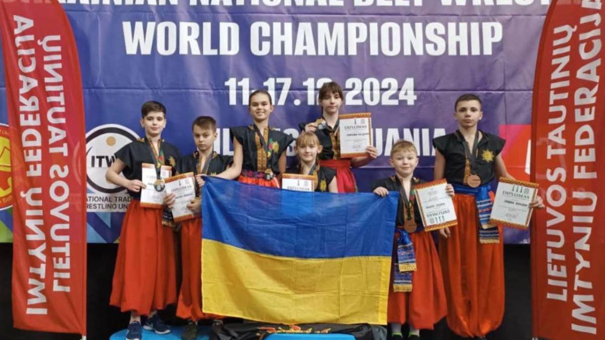 Юні запорізькі спортсмени – переможці міжнародного фестивалю боротьби у Вільнюсі