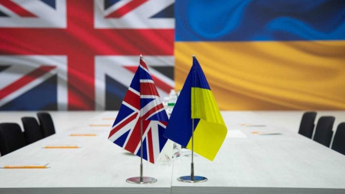 Велика Британія готує великий пакет військової допомоги Україні: що в ньому буде