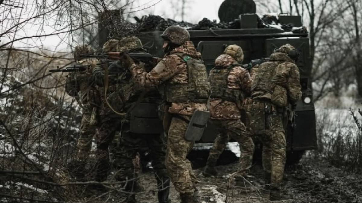 Генштаб ЗСУ — про орієнтовні втрати ворога на 21 грудня: 772280 (+1860) осіб, 2947 (+4) крилатих ракет, 21252 (+32) артсистеми