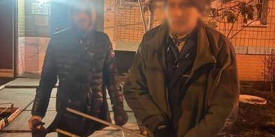 У Києві двоє шахраїв просили гроші під виглядом військових – поліція