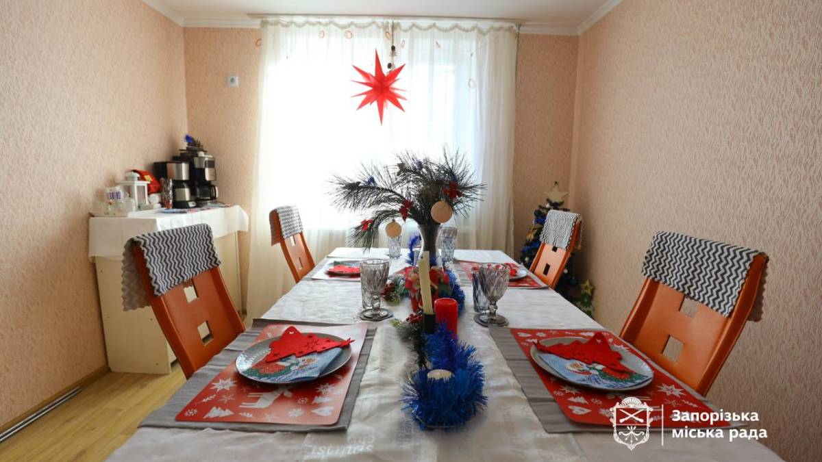 У Запоріжжі багатодітна родина отримала ордер на п’ятикімнатну квартиру