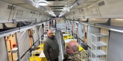“Укрзалізниця” випустила ще кілька вагонів для медичної евакуації