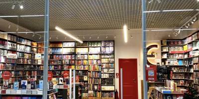 У Запоріжжя з’явилася друга «Книгарня «Є»: з нею книжково!