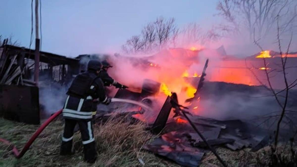 Упродовж доби поліцейські зафіксували 19 повідомлень про руйнування будинків внаслідок ворожих обстрілів