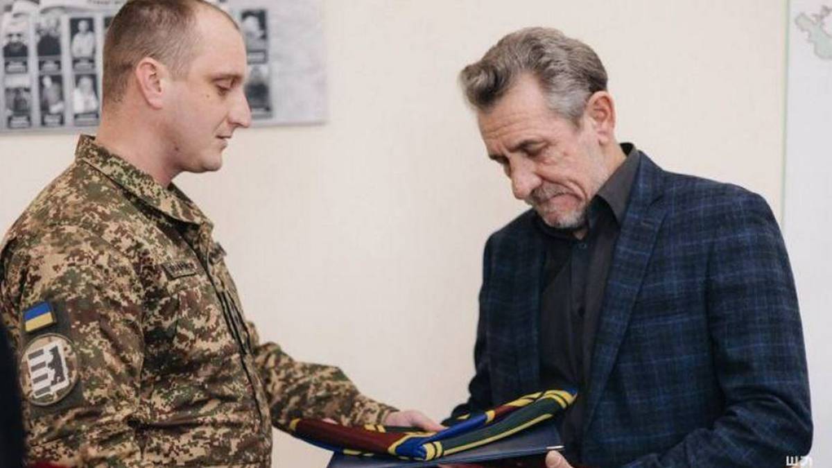 Родині загиблого на Запоріжжі гвардійця вручили його посмертний орден