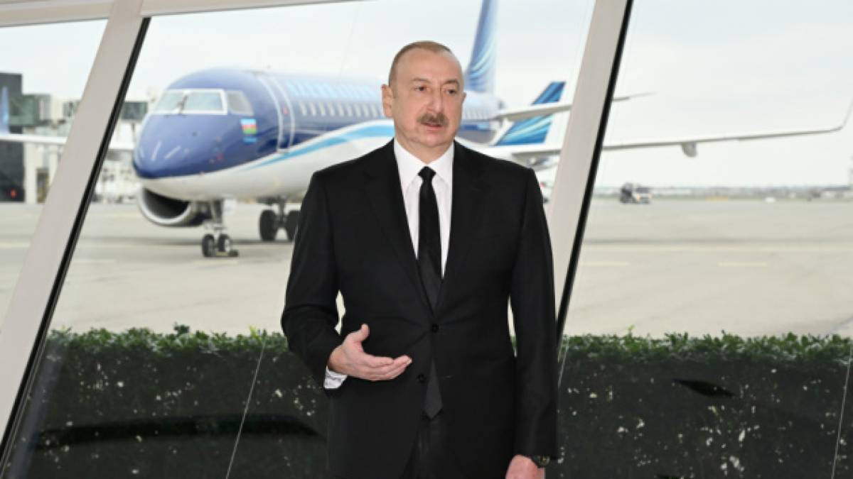 Літак Azerbaijan Airlines був обстріляний із землі, росія має визнати провину – Алієв