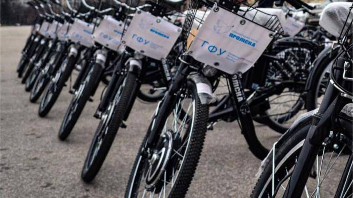 Громади Запорізької області отримали 50 електровелосипедів