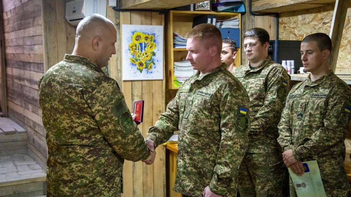 Запорізькі гвардійці відзначають день народження своєї частини
