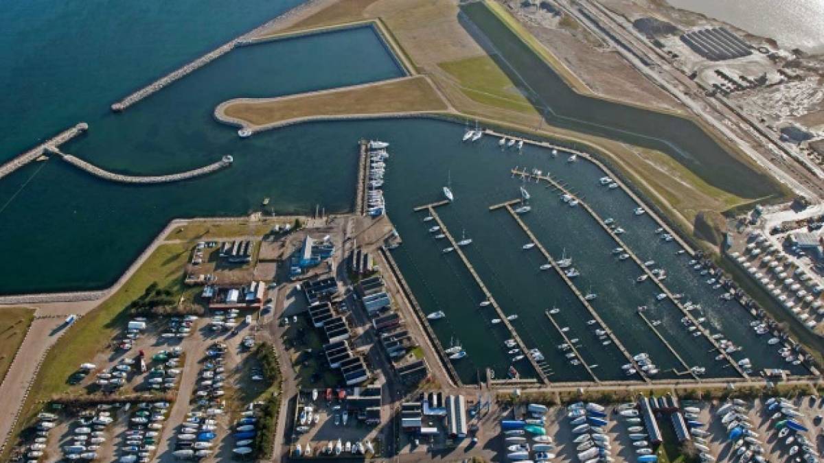 У Данії розслідують появу дронів над морським портом