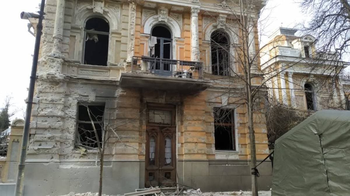 Запорізькі письменники долучаються до відновлення Будинку письменників у Києві