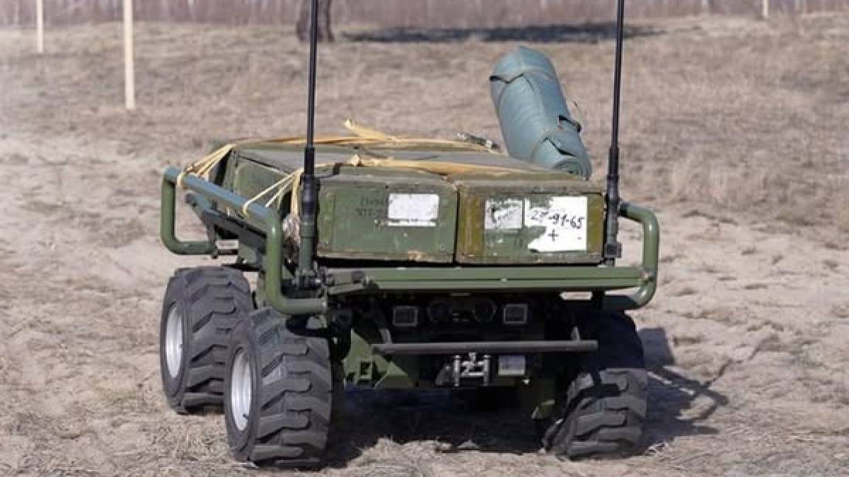 До використання у ЗСУ допустили безшумний наземний дрон D-21