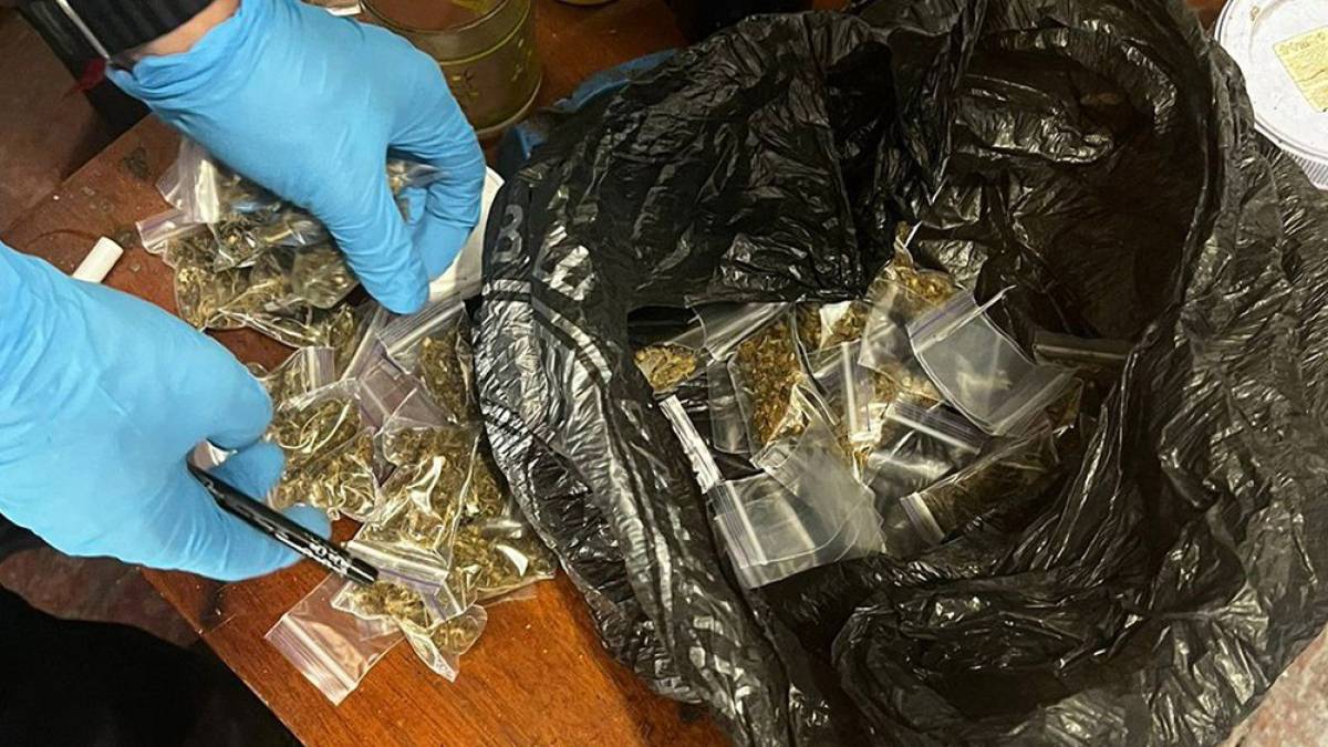 У Запоріжжі судитимуть організовану групу з трьох наркоділків: слідчі скерували до суду обвинувальний акт