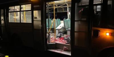 Шпиталізовано семеро постраждалих у результаті удару БпЛА по маршрутному автобусу в Херсоні
