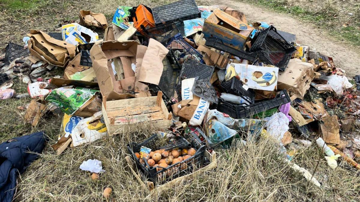 У заповідній зоні Запоріжжя виявили “харчове” сміттєзвалище (фото, відео)