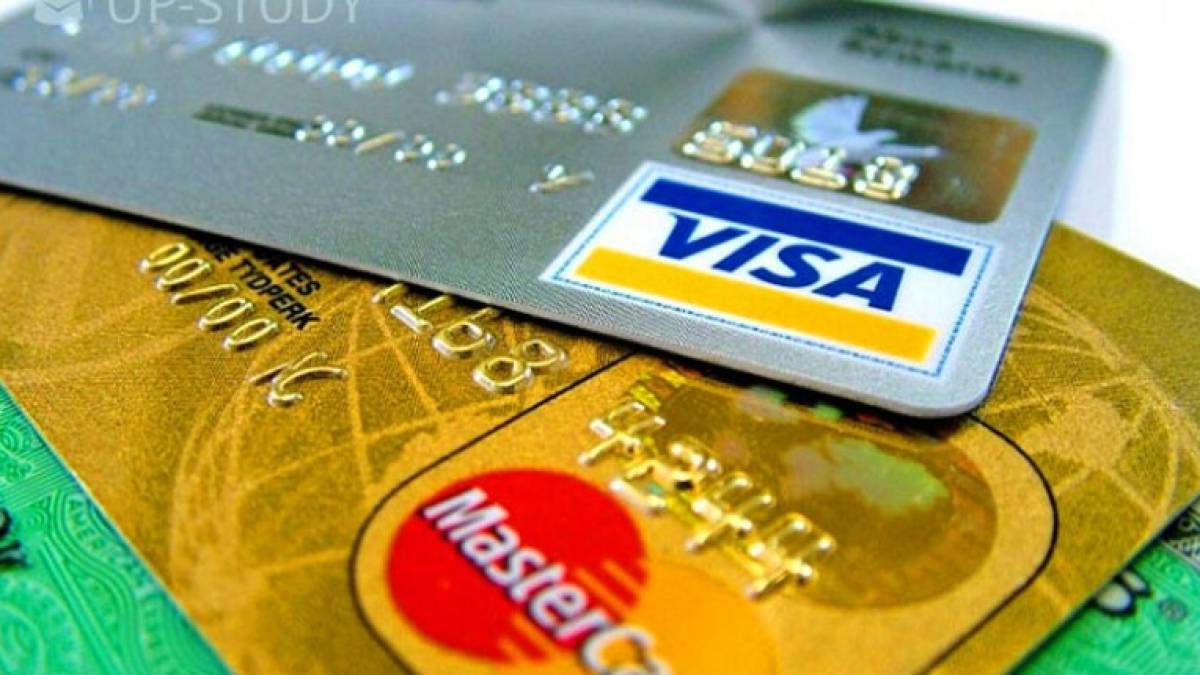 НБУ спростував фейк про блокування рахунків за часте зняття готівки